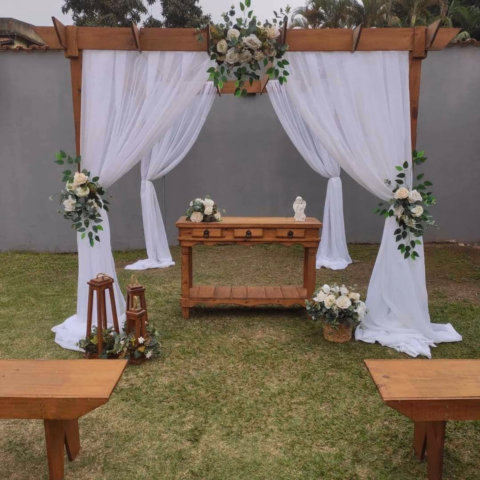 Aparador e Pergolado Decorado