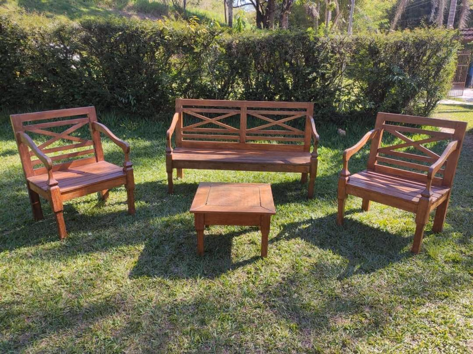 Bancos de Madeira (lounge)